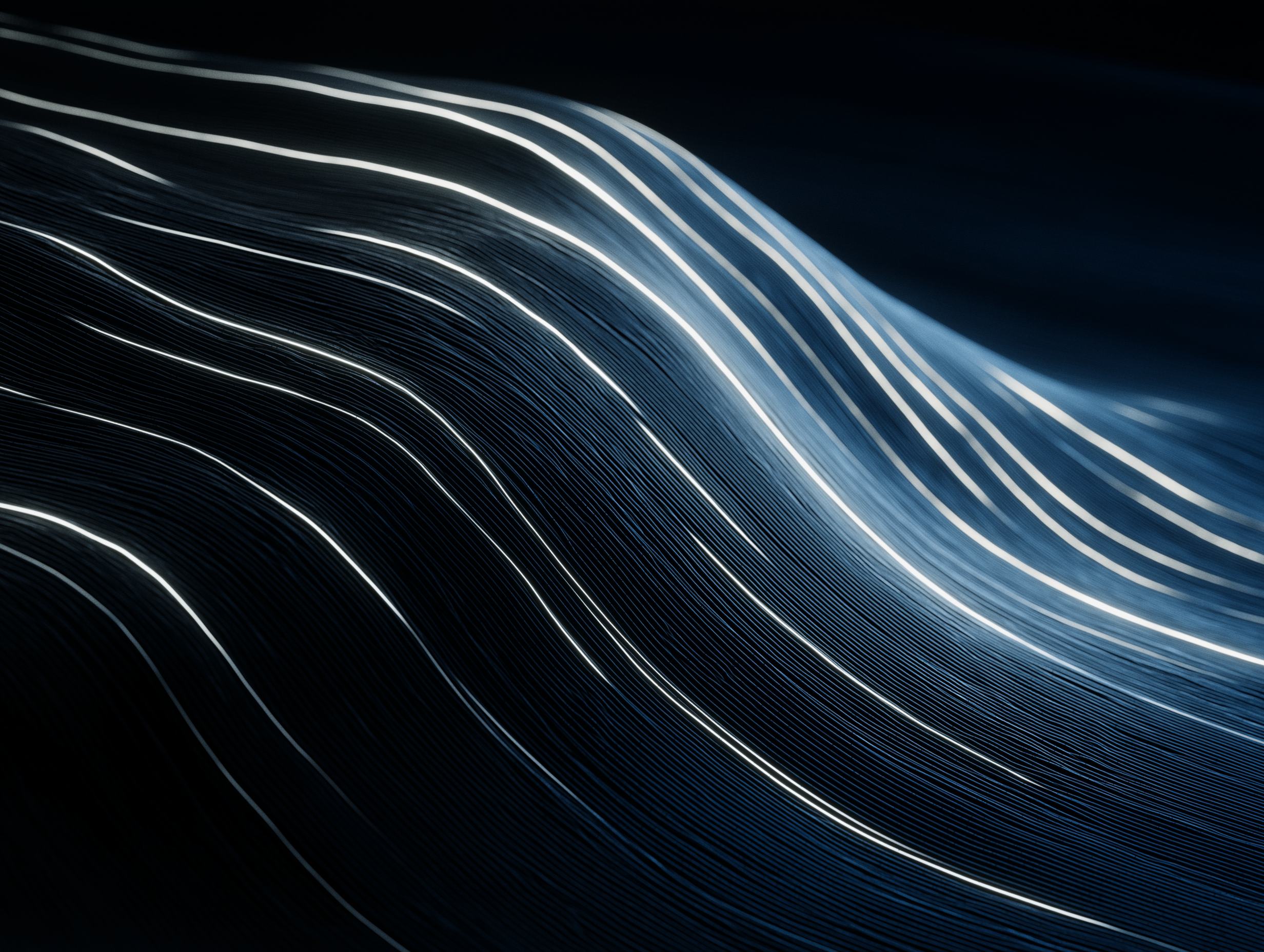 Silk waves with steel light